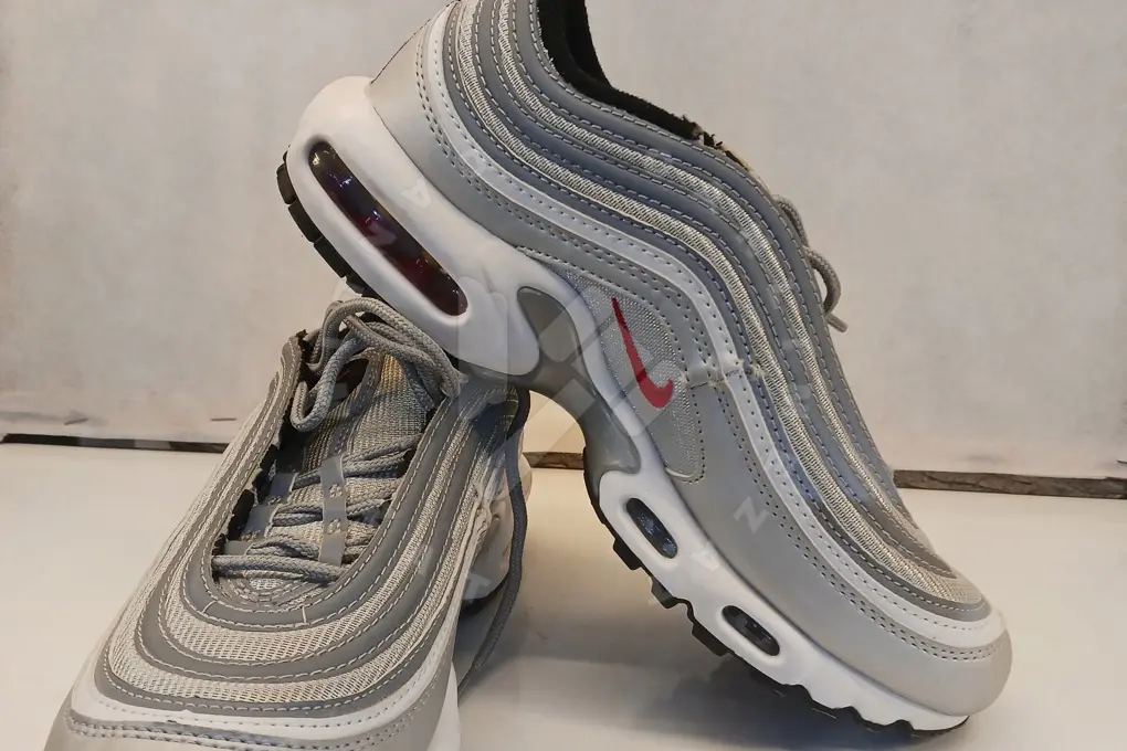 Nike Erkek Ayakkabisi