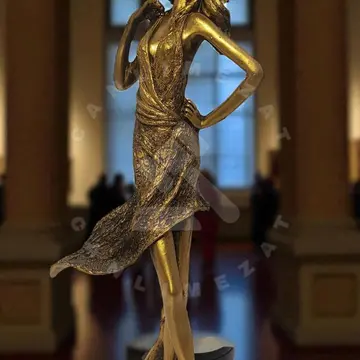 Şapkalı kız biblosu
