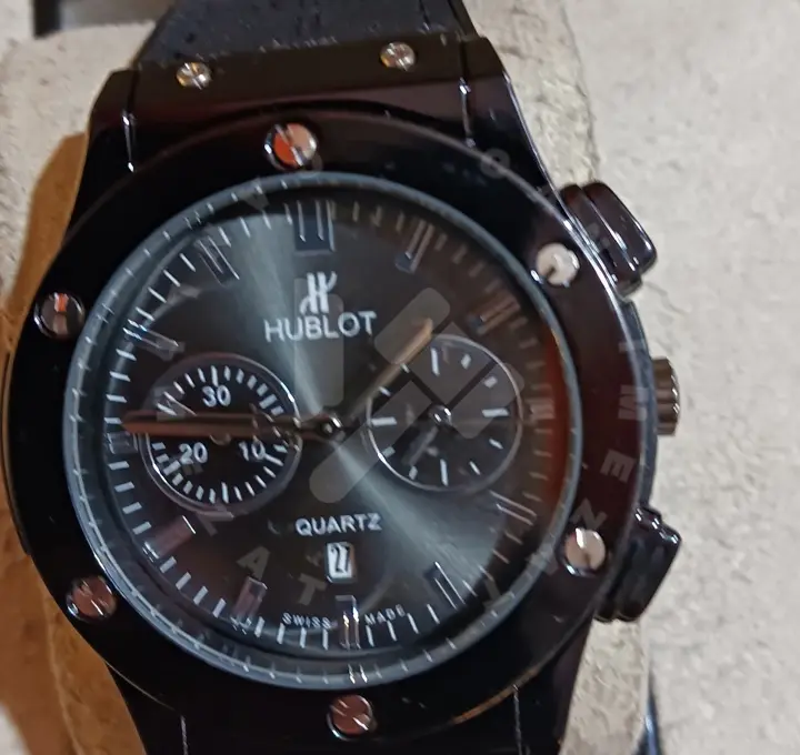 Hublot Siyah Erkek Kol saati fotoğraf 1